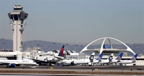 United restores L.A..